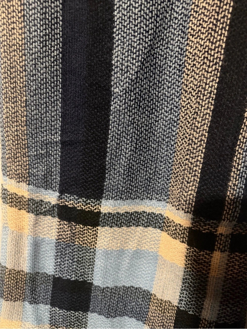 Over sized Plaid Scarf in Black & Blue Like New - Picture 2 of 2